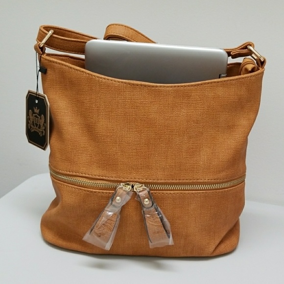 🎉1 HOUR SALE🤗Crossbody Bucket Satchel! (FIRM) - Picture 5 of 6